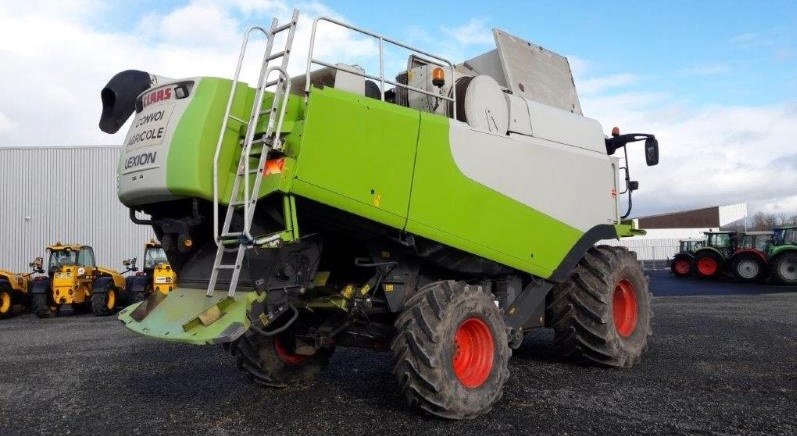 Attelage pour CLAAS LEXION 570 CLAAS LEXION 570 En stock.