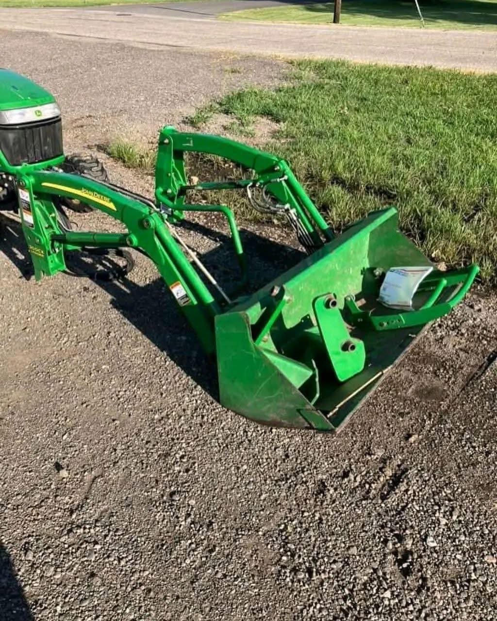 Chargeur JD 200CX