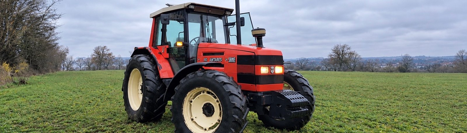 l'ensemble boitier/ carter du relevage arrière hydraulique pour Tracteur SAME Antares 110; 130.