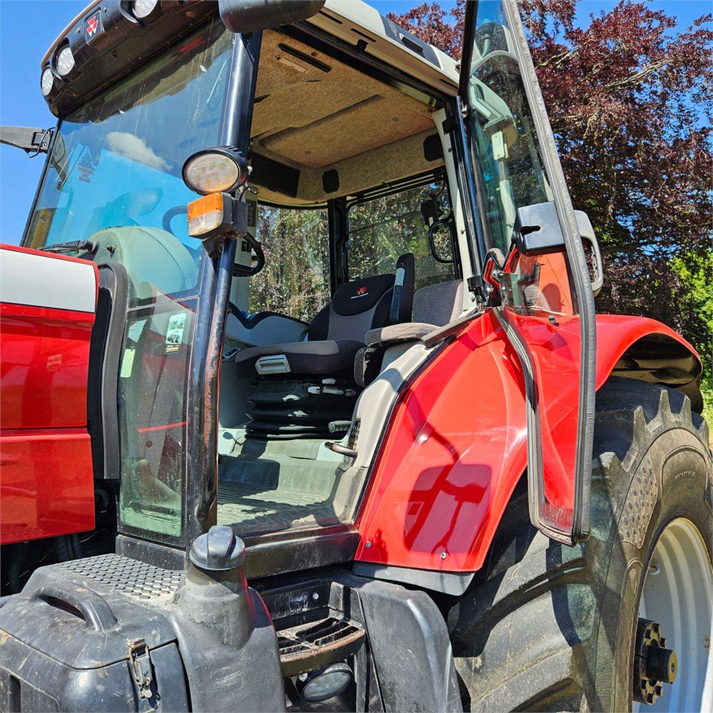 Massey Ferguson MF8470 Dyna VT, année 2006.