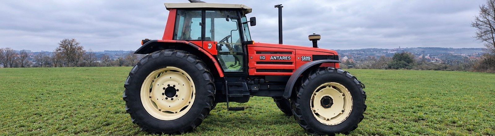 l'ensemble boitier/ carter du relevage arrière hydraulique pour Tracteur SAME Antares 110; 130.